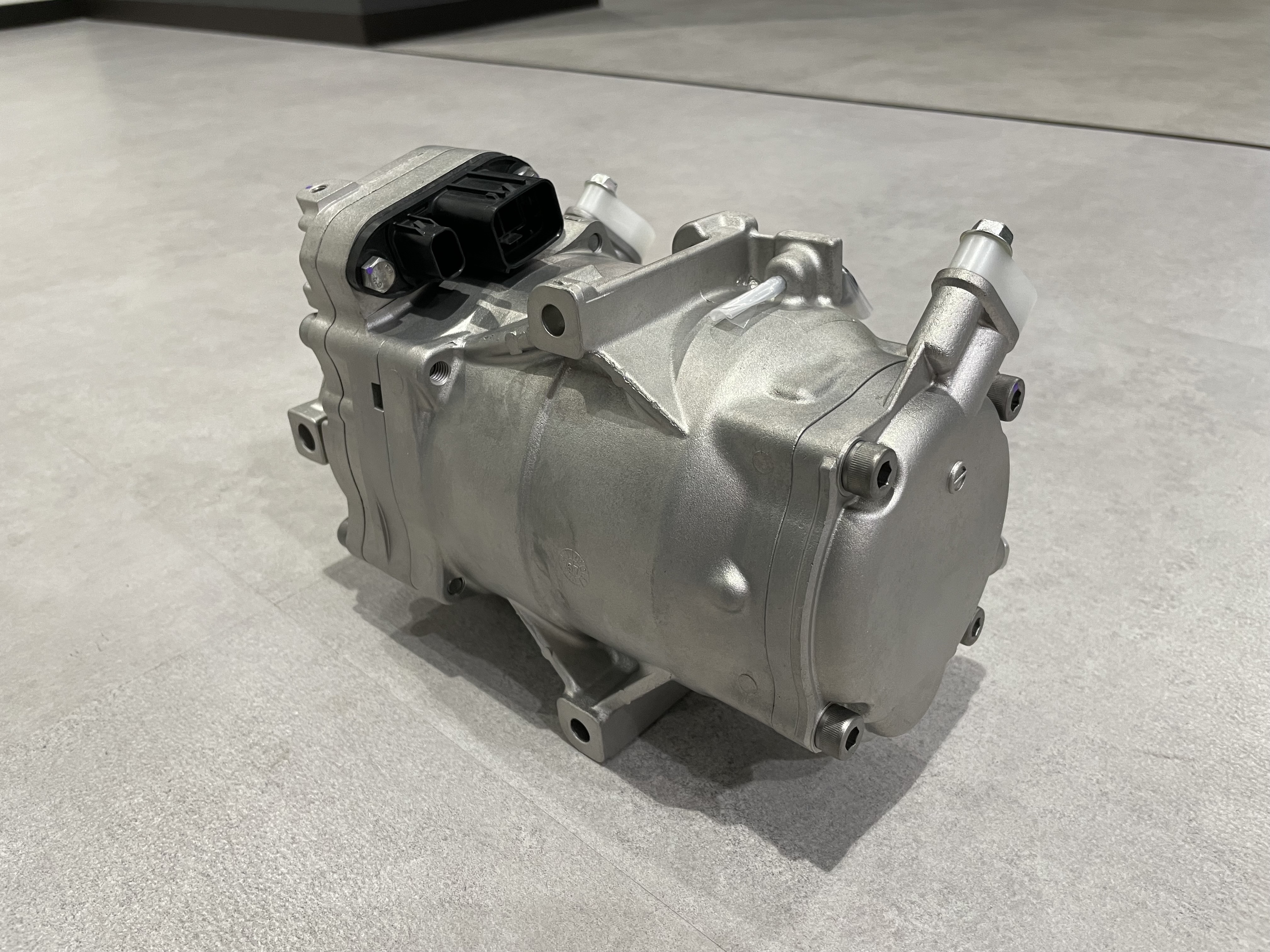 UZone - 自動車の中古部品販売